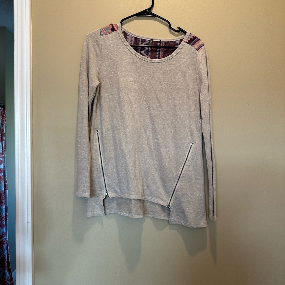 Zipper Front Detailed Aztec Shirt